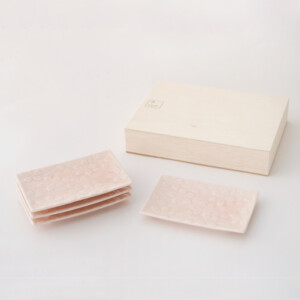 sakura（さくら）菓子皿四枚組