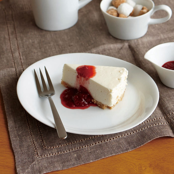 perito（ペリート）ケーキ皿　白磁