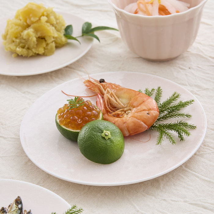 casane te（かさね茶器）菓子皿　桜柄・桃釉　おせち盛り付けイメージ