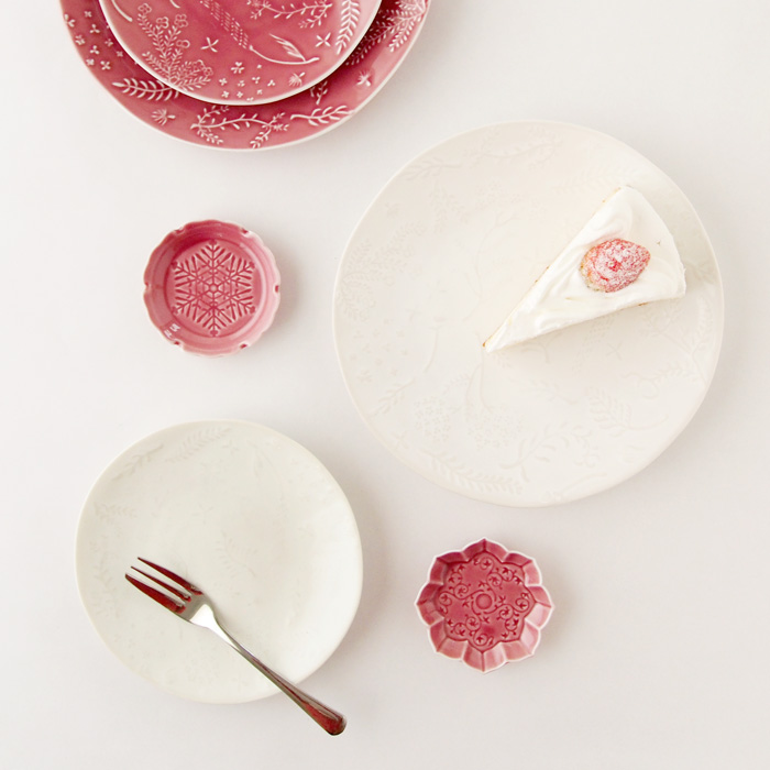 float（フロート）レリーフプレート・gaku（楽‐がく）線刻豆皿