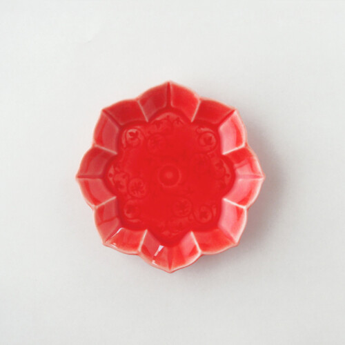 gaku（楽‐がく）線刻小皿　八稜鏡　赤釉〈限定色〉