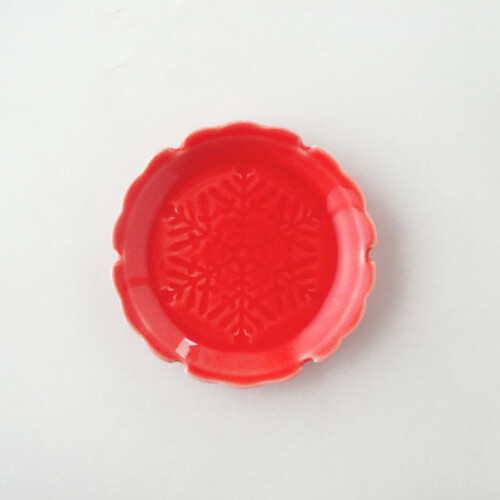 gaku（楽‐がく）線刻小皿　雪花　赤釉〈限定色〉