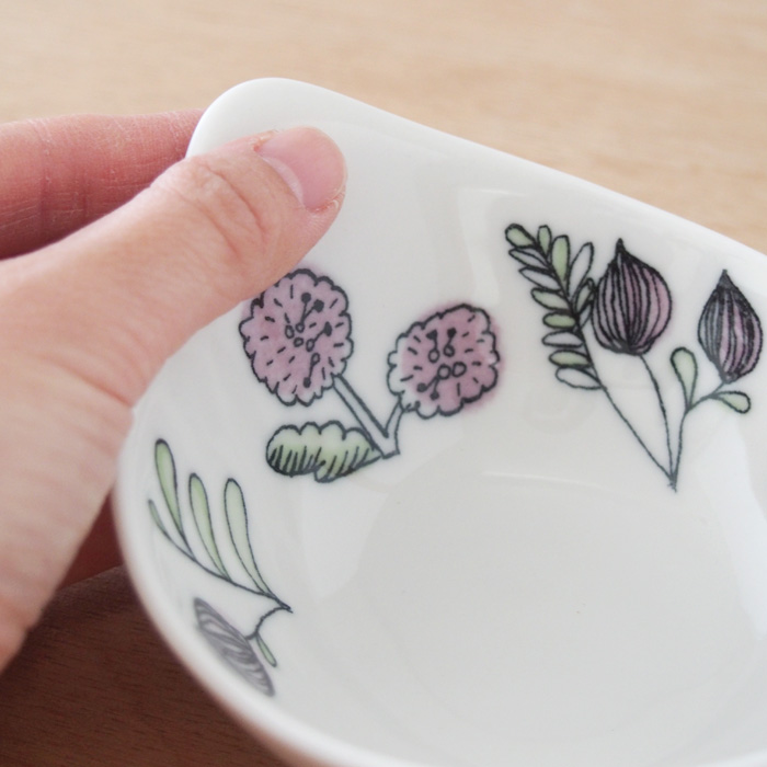 knuq（ヌック）12cmボウル　バイオレット　柄拡大