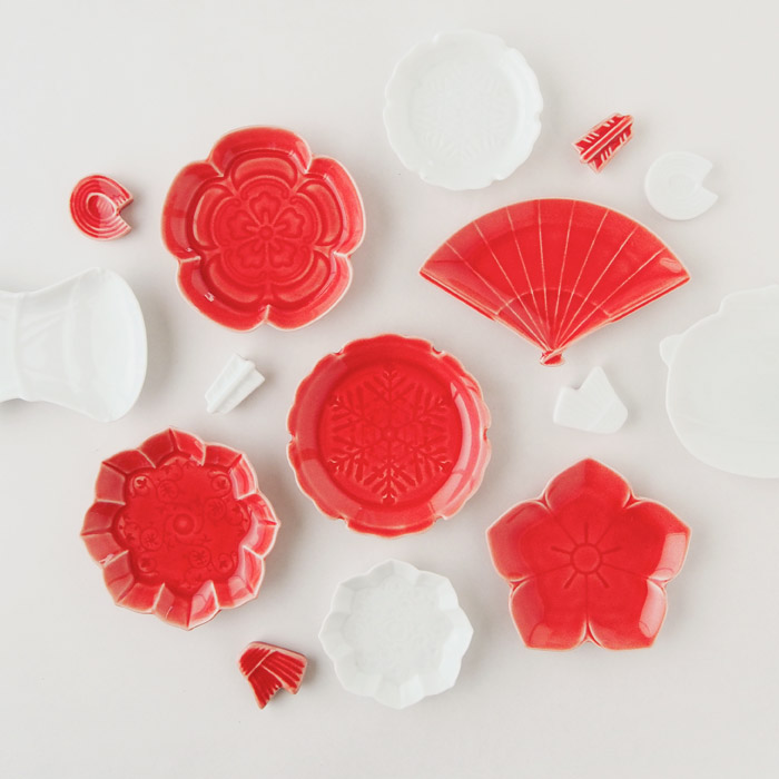 小さな紅白のうつわ