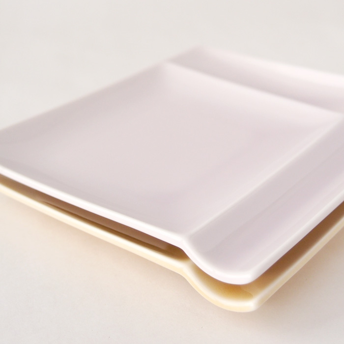 【ニコ、ニコニコ。】パレットプレートM　2枚セット　スタッキング可能